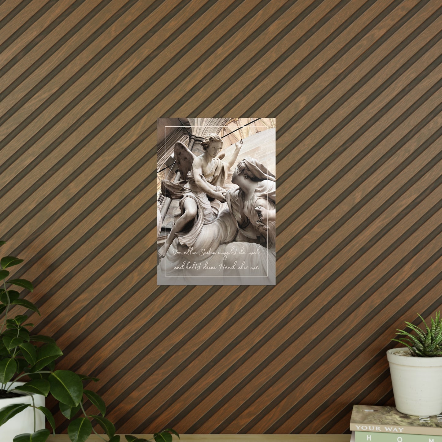 Fotopapier-Poster – „Schutzengel“ Sakrale Skulptur mit philosophischem Text