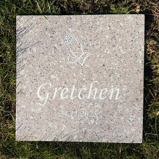 Granit Liegestein – Urnengrabplatte mit "Betende Hände"