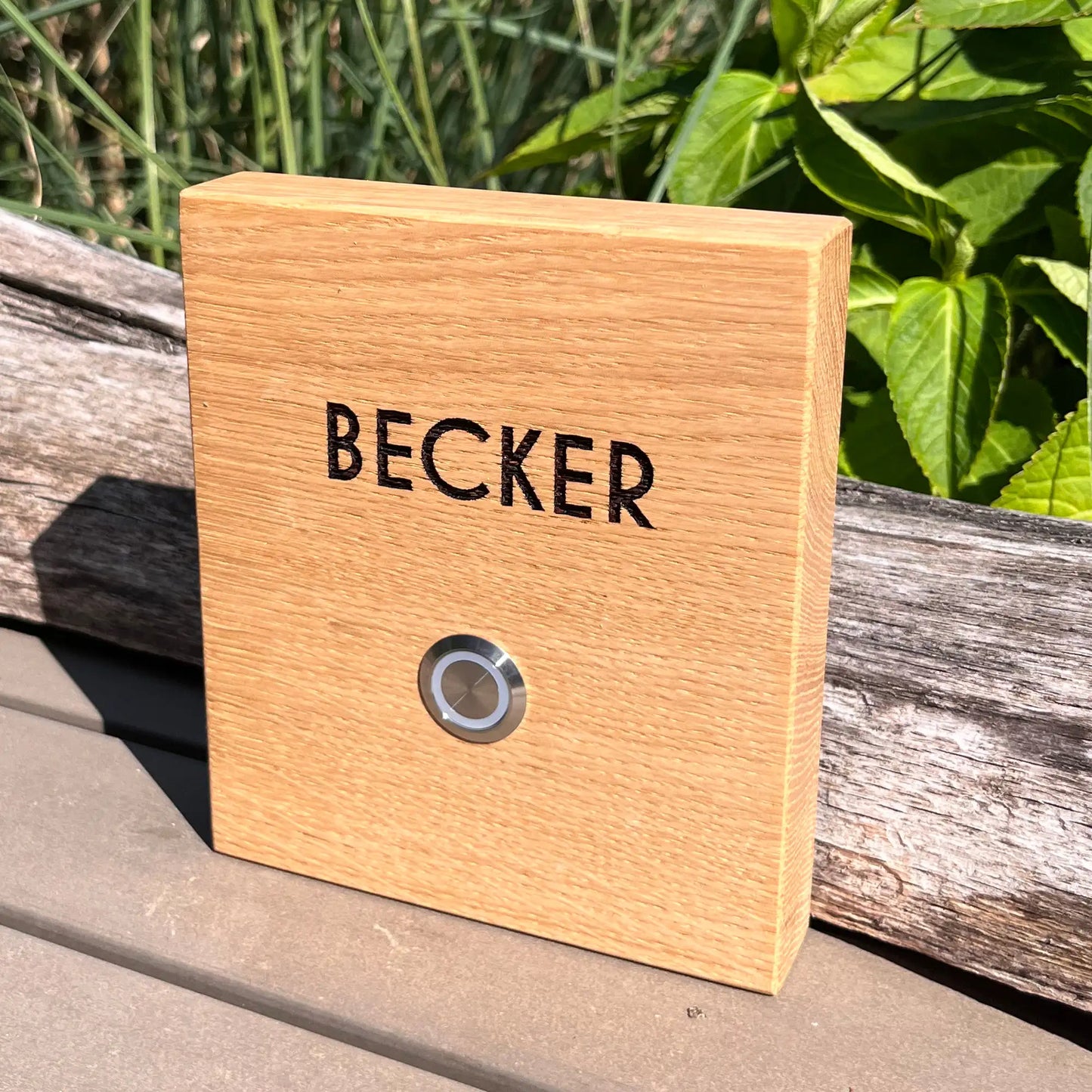 Holz Klingelschild aus Eiche - moderne Design-Schrift - Jeske Design