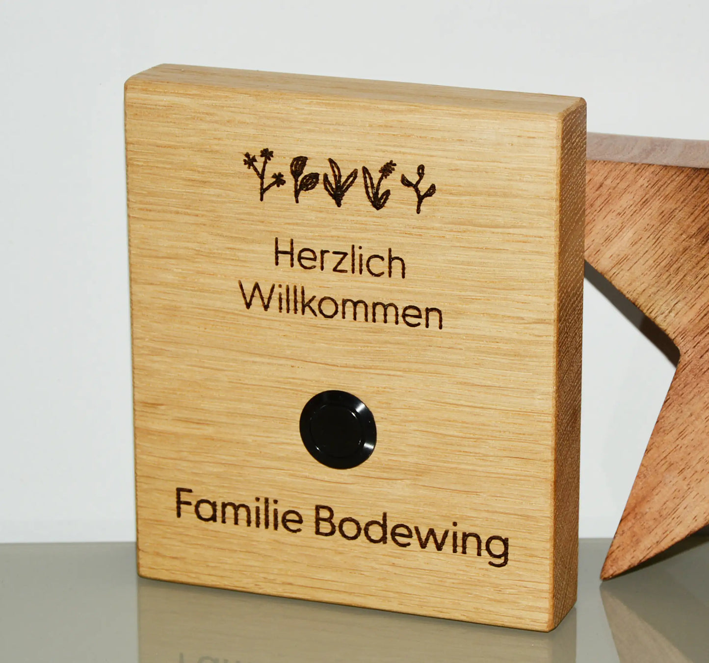 Holz Klingelschild aus Eiche - Motiv MARKOWITZ - Jeske Design