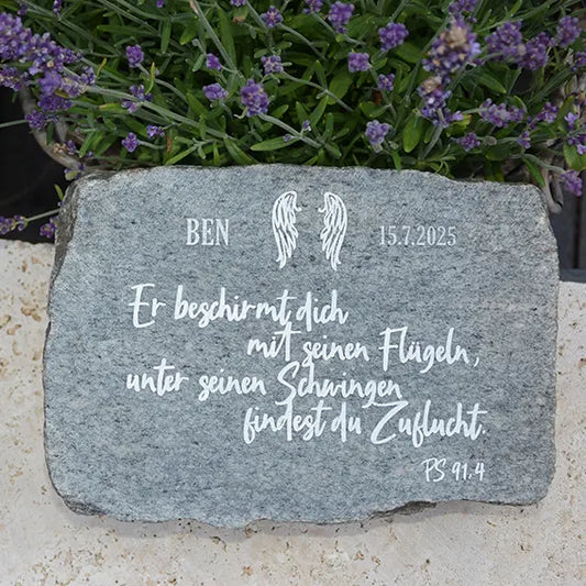 Grauer Grab- & Gedenkstein aus geschnittenem Naturstein für Sternenkind, Mensch, Tier - Jeske Design