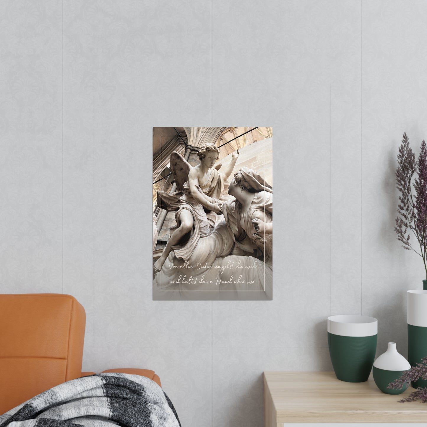 Fotopapier-Poster – „Schutzengel“ Sakrale Skulptur mit philosophischem Text