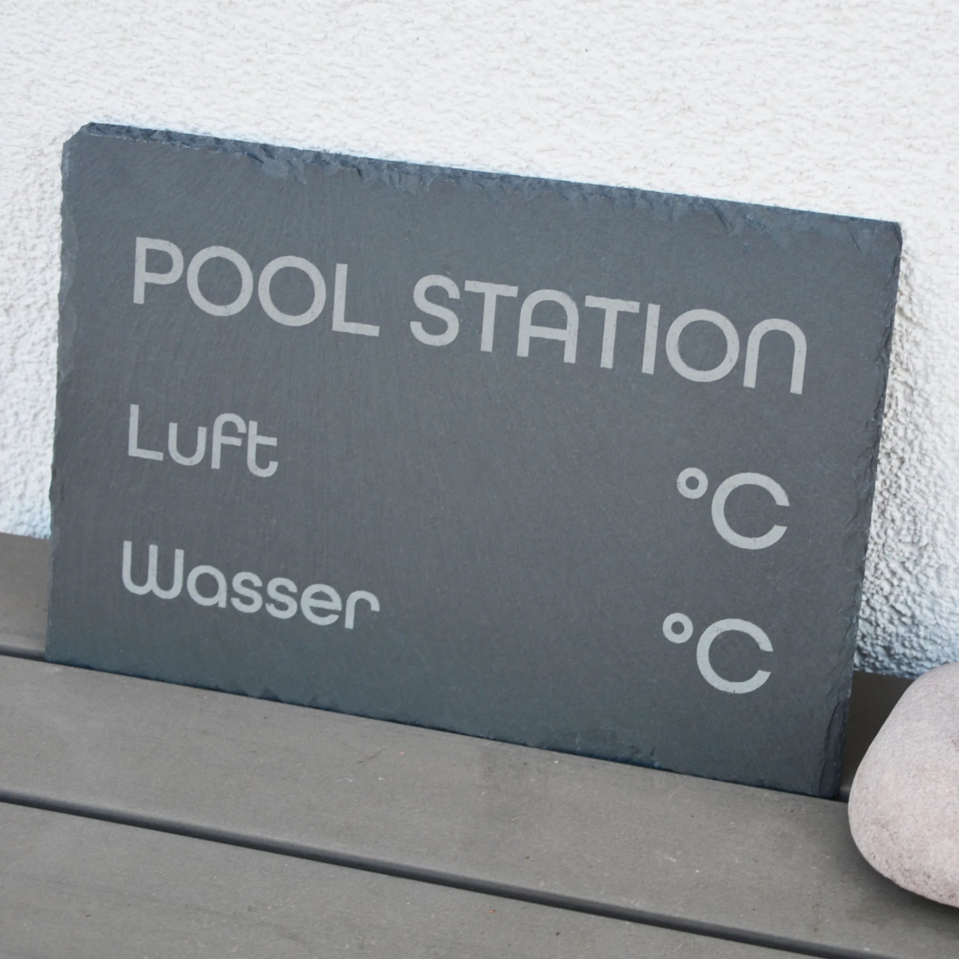 POOL STATION - personalisiertes Schieferschild für den eigenen Spa-Bereich - Jeske Design