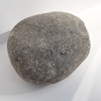 Naturgrabstein Findling  Nr. Z-4 für Hund & Katze mit Gravur - Jeske Design