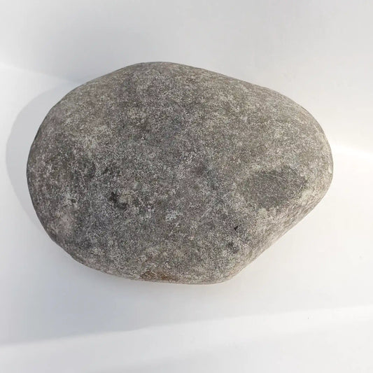 Naturgrabstein Findling  Nr. Z-4 für Hund & Katze mit Gravur - Jeske Design