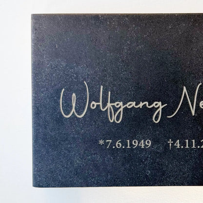 Gravierte Grabplatte für Urnengrab 30 x 20 cm aus Keramik