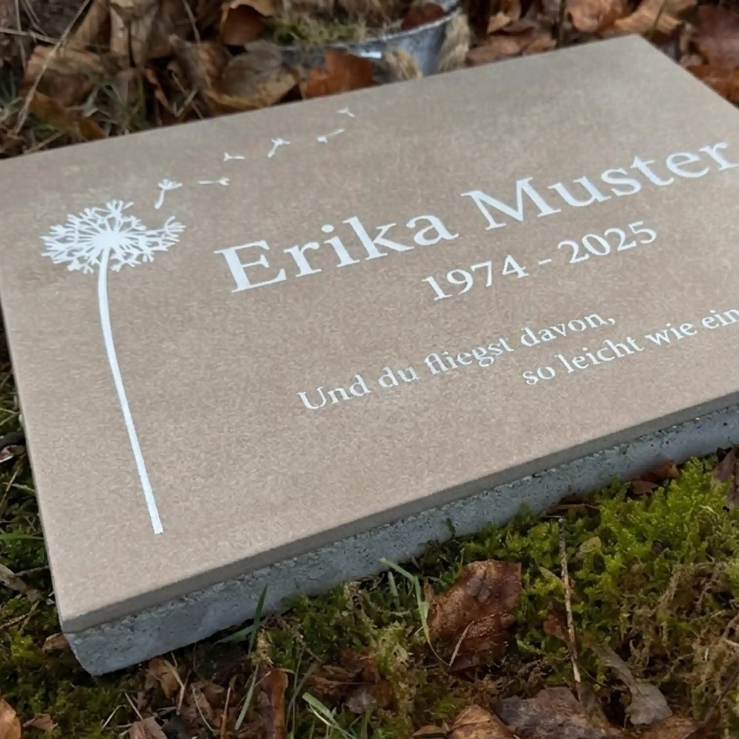 Urnengrabplatte aus Keramik – Motiv PUSTEBLUME