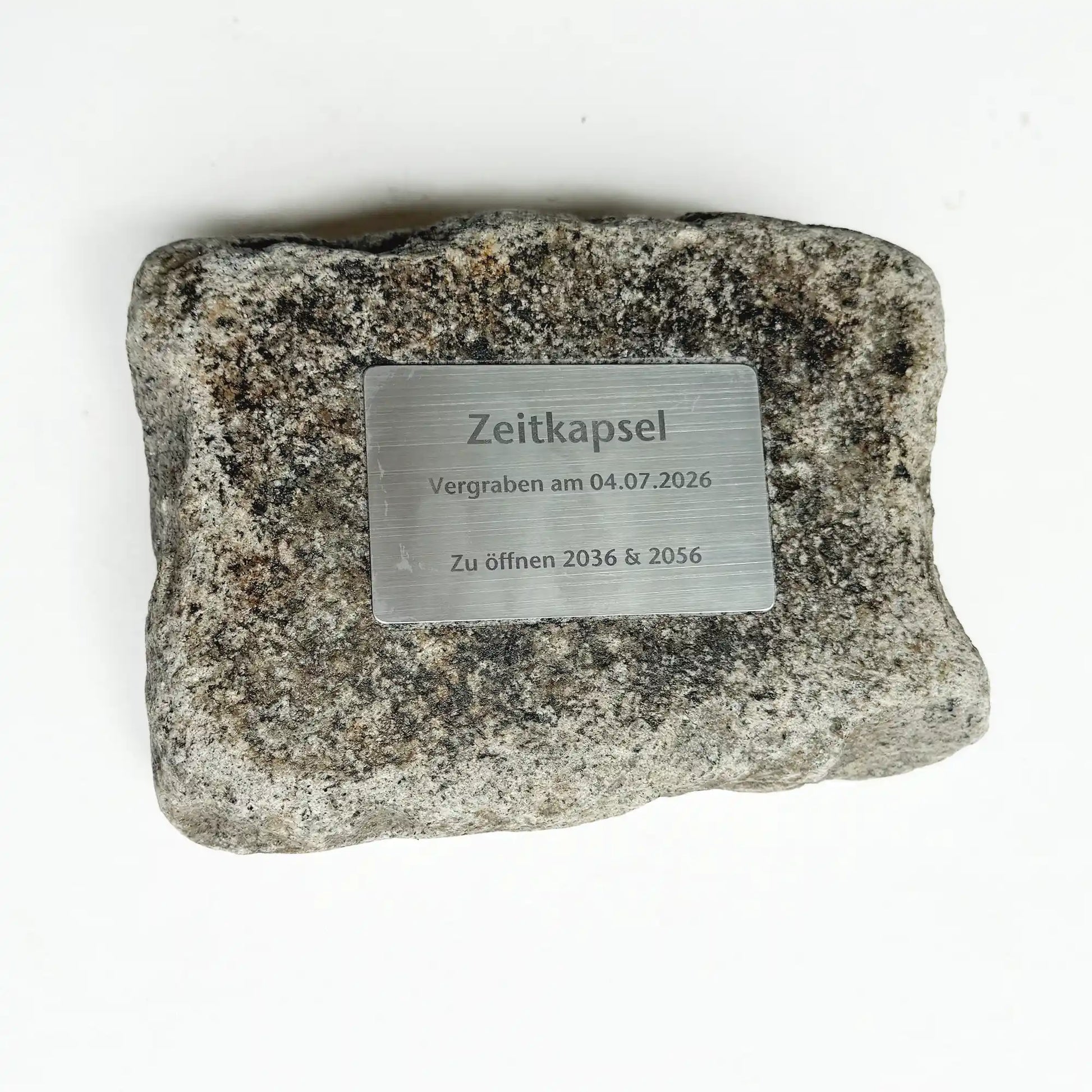 Erinnerungsstein mit Metallplakette