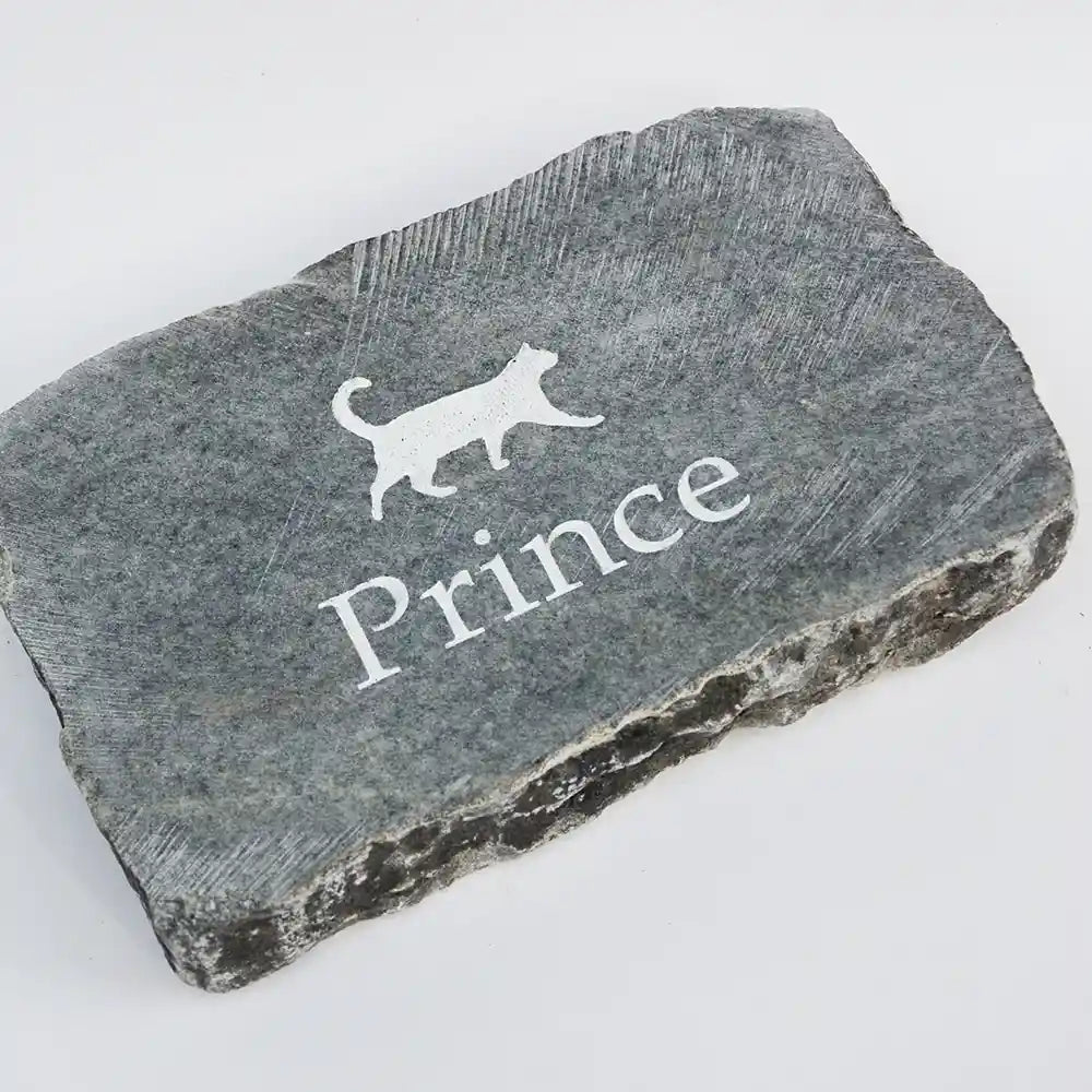 Tiergrabstein aus Granit mit Gravur für Katze oder Hund