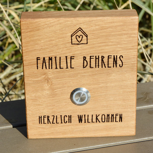 Holz Klingelschild aus Eiche - Motiv HERZ UND HAUS - Jeske Design