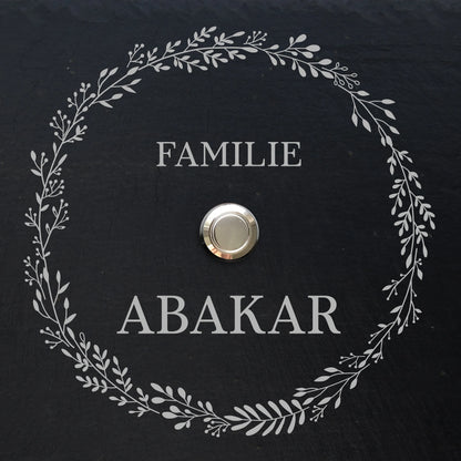 Personalisierbares Klingelschild aus Schiefer - Motiv KRANZ - Jeske Design
