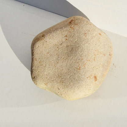 Tiergrabstein mit Namen für Hund oder Katze - Stein Findling Nr. A-7