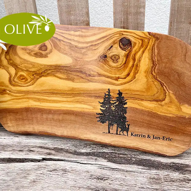 Glattes Schneidebrett & Frühstücksbrett mit rustikalem Naturrand mit dem Gravurmotiv MEIN FREUND DER WALD mit personalisierten Namen und oder Datum als Geschenkidee für Jäger Förster Naturfreunde Waldbesitzer