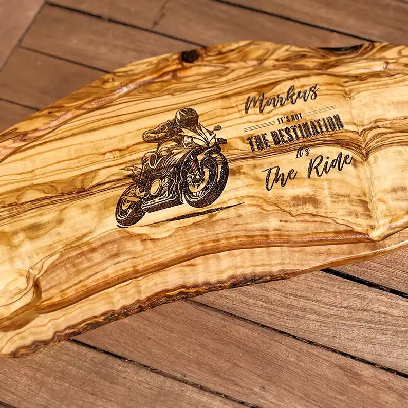 MOTORRAD - Personalisiertes Olivenholzbrett mit Gravur - Jeske Design