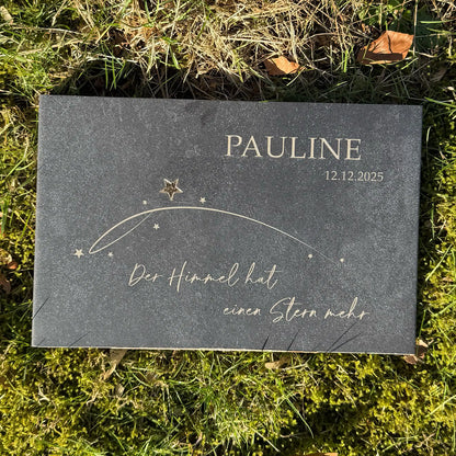 Urnengrabplatte aus Keramik mit goldenem Stern und personalisierter Gravur